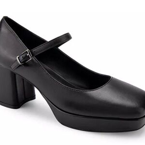 Aerosole sz 5.5 Shannon Black Leather square toe platform Mary Janes. Worn once